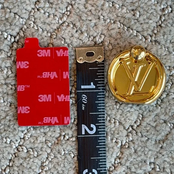Louis Vuitton Louise Gold Tone Metal Phone Ring M64290 fits all Phones / Cases - Picture 13 of 15